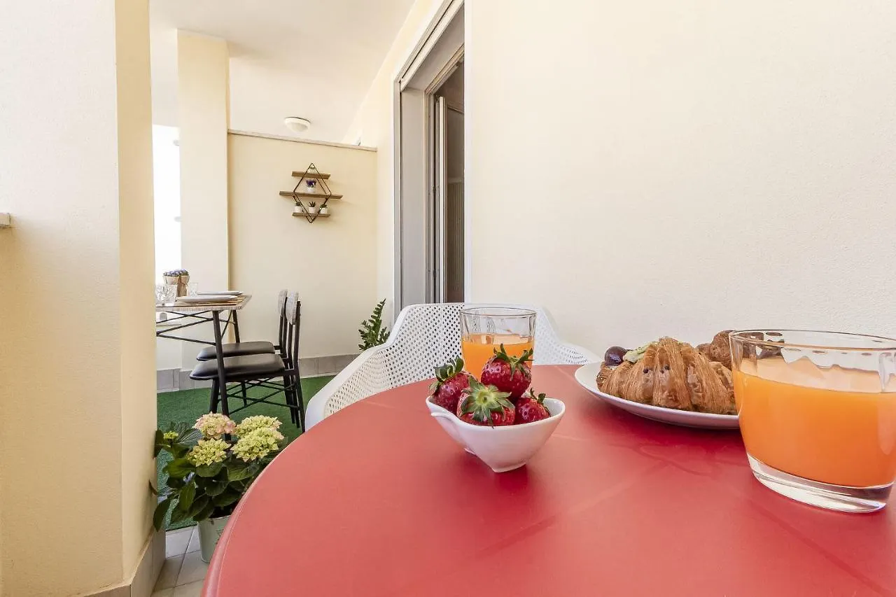 Skyfive Fire Apartment Alghero Włochy